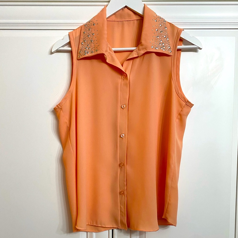 Unbranded Women’s Sz Medium Peach Coloured Sleeveless Blouse Rhinestones Collar